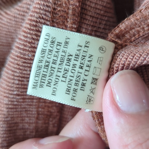 Crop sweater Henley sz M womens 😁 - Picture 4 of 6